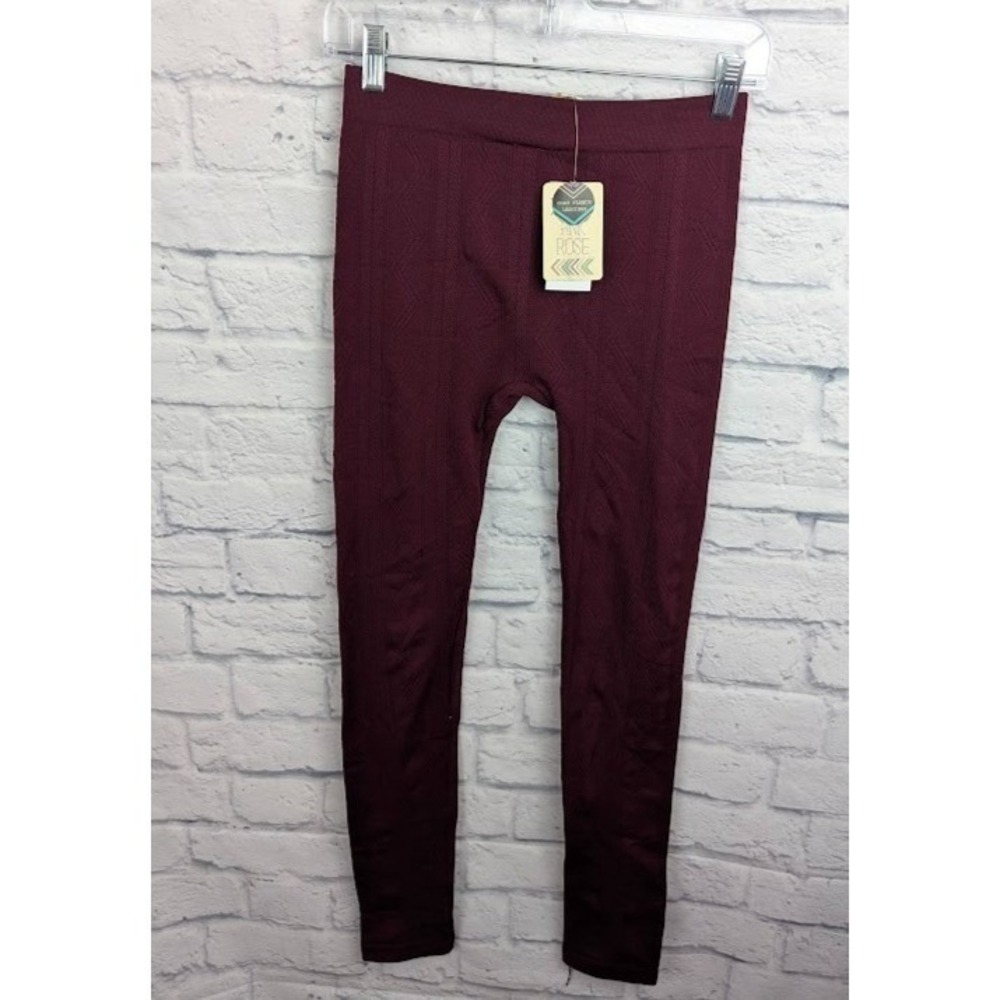 Hippie Rose Juniors' Seamless Textured Knit Fleece Leggings Burgundy Size M